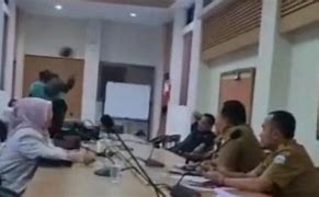 Anggota Dprd Ngamuk Saat Rapat Di Indonesia Terbaru Hari Ini